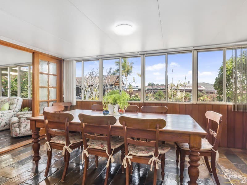 66 Kingfisher Ave, Bossley Park, NSW, 2176, Bossley Park - Thumbnail 2