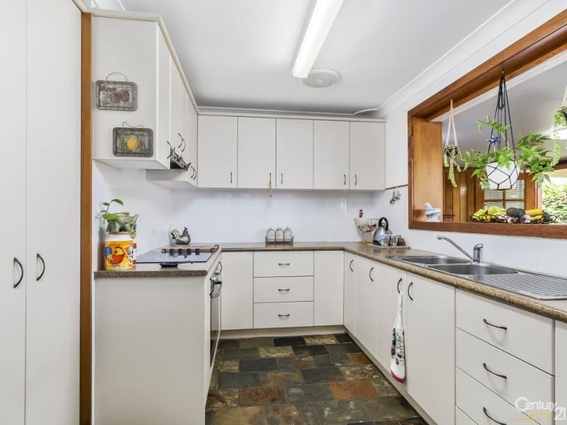 66 Kingfisher Ave, Bossley Park, NSW, 2176, Bossley Park - Thumbnail 3