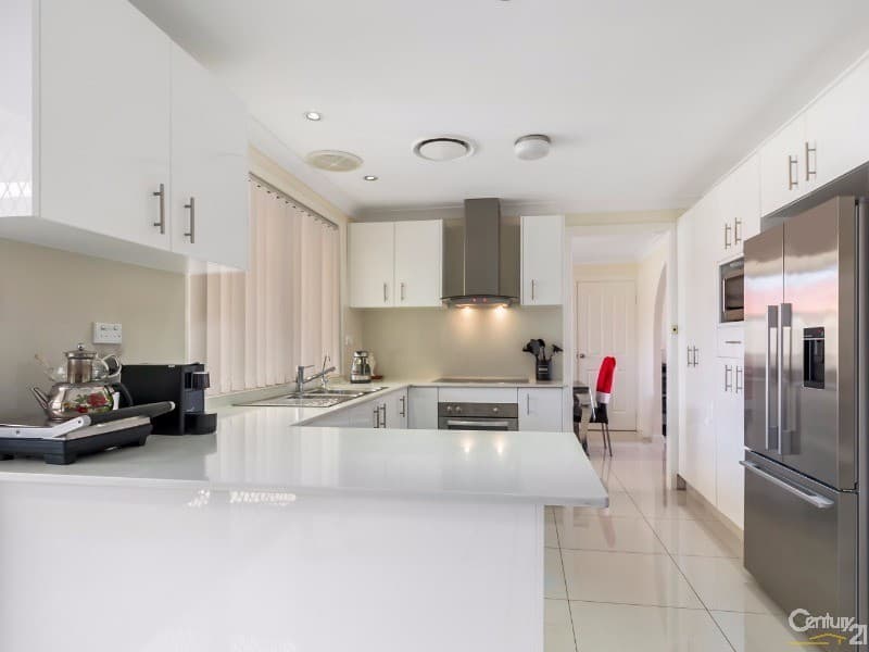 27 Tuncurry Street, Bossley Park, NSW, 2176, Bossley Park - Thumbnail 2