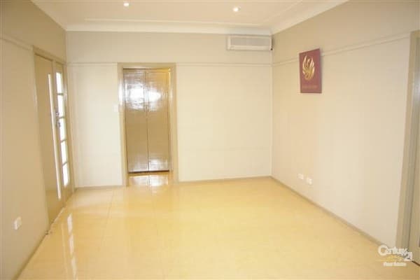 Address Withheld, Smithfield, NSW, 2164, Smithfield - Thumbnail 5