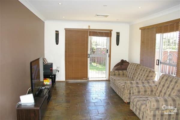 Shop 4 / 57 Mimosa Road, Bossley Park, NSW, 2176, Greenfield Park - Thumbnail 3