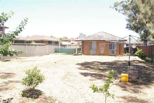 30 Falklands Avenue, Bossley Park, NSW, 2176, Bossley Park - Thumbnail 3