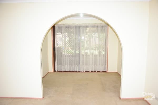 14 Lismore Close, Bossley Park, NSW, 2176, Bossley Park - Thumbnail 4