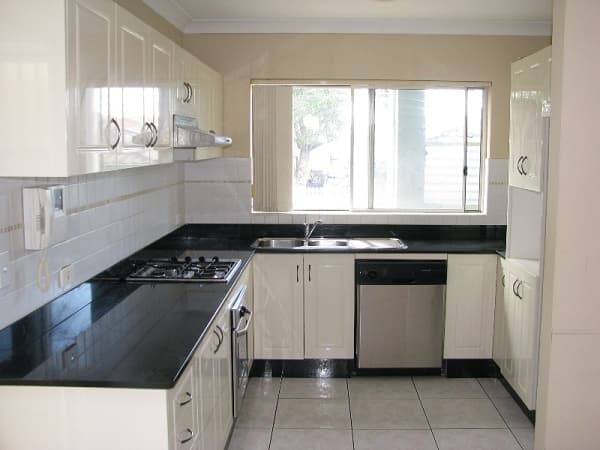 1/3 Rena St, South Hurstville, NSW, 2221, South Hurstville - Thumbnail 2