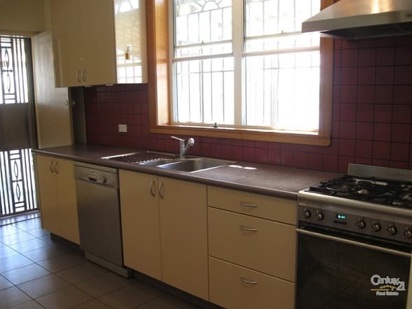 100 Glenfarne St, Bexley, NSW, 2207, Bexley - Thumbnail 2
