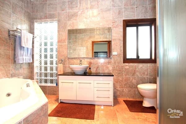 8a Neirbo Avenue, Hurstville, NSW, 2220, Hurstville - Thumbnail 2