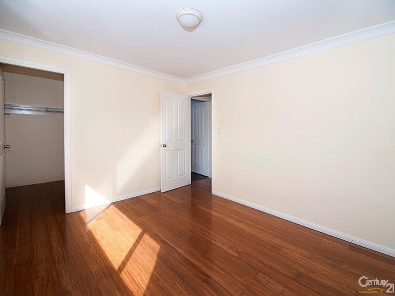 101/8 Spinnaker Dr, Sandstone Point - Thumbnail 5
