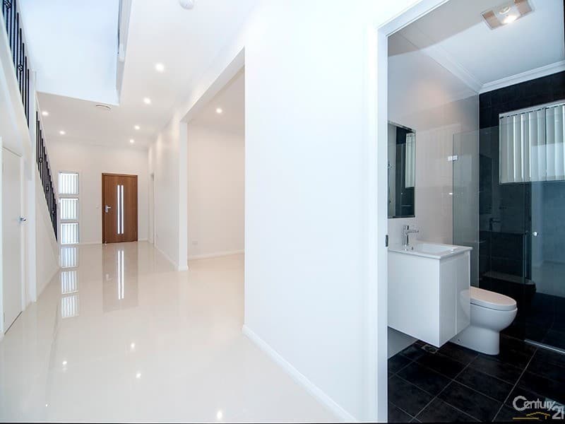 3/8-10 Revesby Place, Revesby, NSW, 2212, Warragul - Thumbnail 2