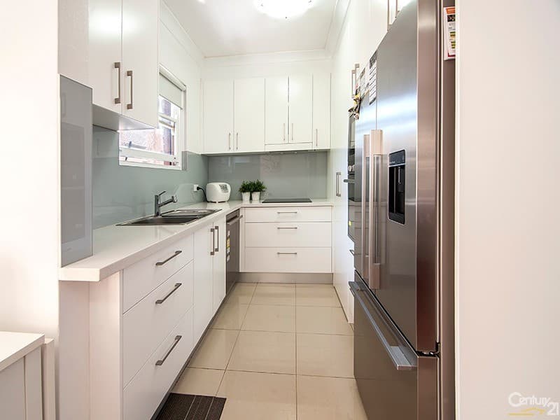 2/9 Kiora Road, Miranda, NSW, 2228, Miranda - Thumbnail 2