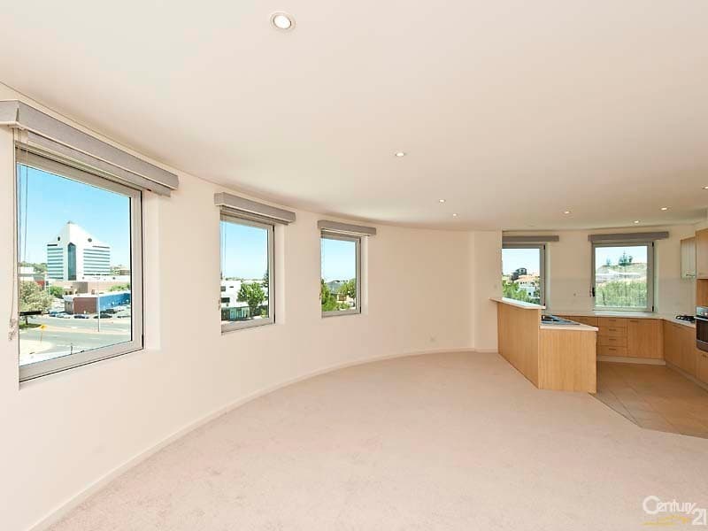 24/11 Casuarina Drive, Bunbury, WA, 6230, Bunbury - Thumbnail 2