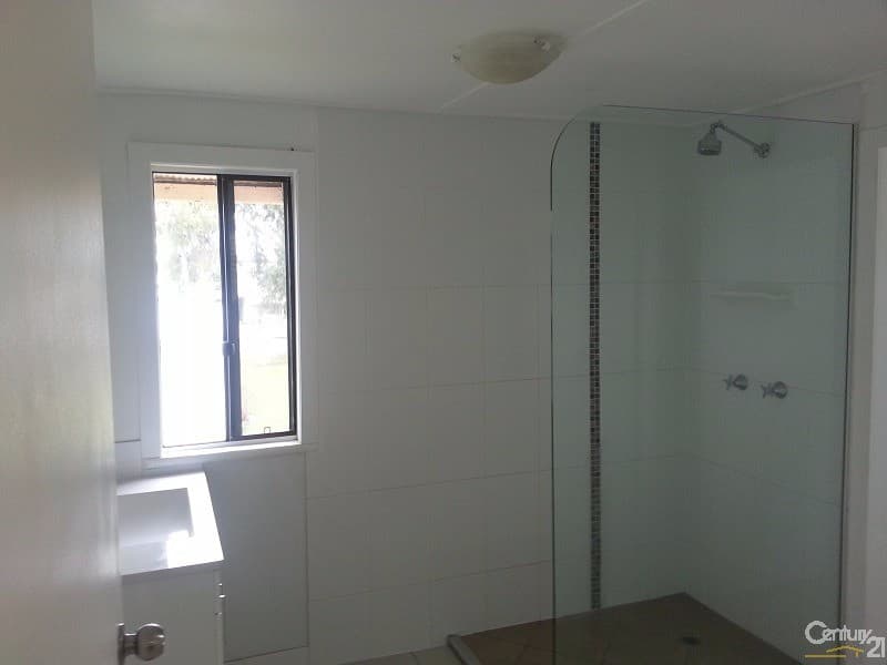 21 Larnach Street, Allenstown, QLD, 4700, Allenstown - Thumbnail 5