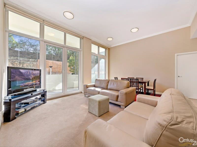 2/5 Bay Drive, Meadowbank, NSW, 2114, Meadowbank - Image 1