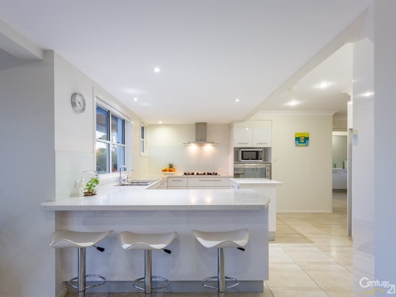 96 Jindabyne Avenue, Taylors Hill, VIC, 3037, Taylors Hill - Thumbnail 3