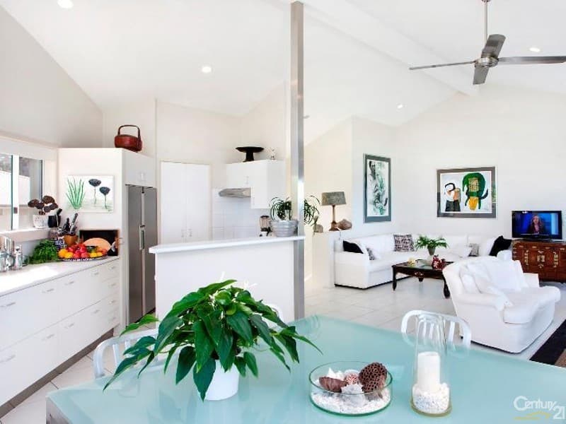 1/10 Corsair Crescent, Sunrise Beach, QLD, 4567, Sunrise Beach - Thumbnail 5