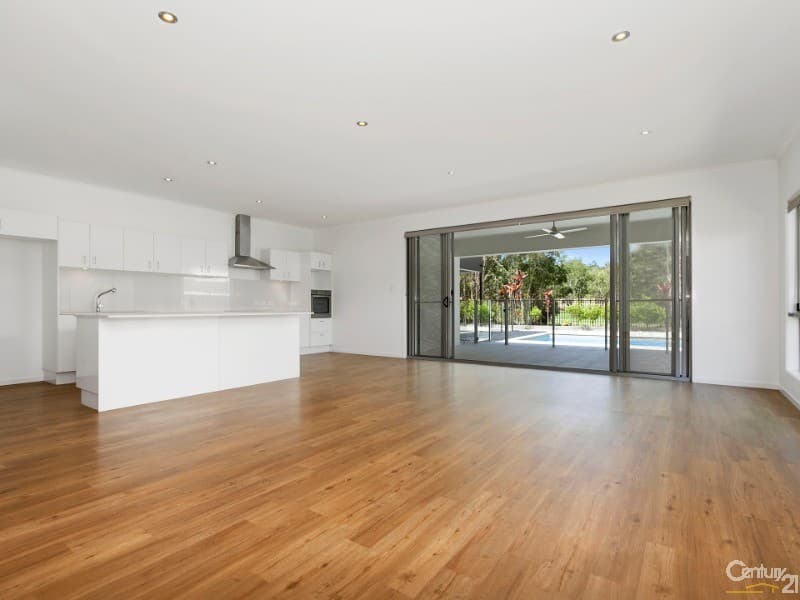 6/18 Lanyana Way, Noosa Heads, QLD, 4567, Peregian Springs - Thumbnail 2