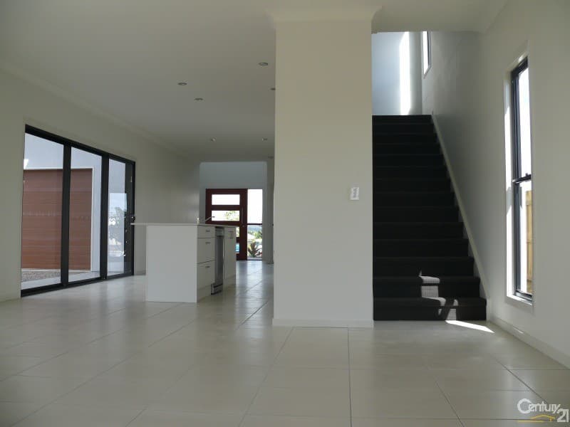 11 Doral Drive, Peregian Springs, QLD, 4573, Peregian Springs - Thumbnail 2