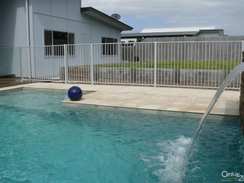 2 Tea Tree Grove, Peregian Springs, QLD, 4573, Peregian Springs - Thumbnail 2