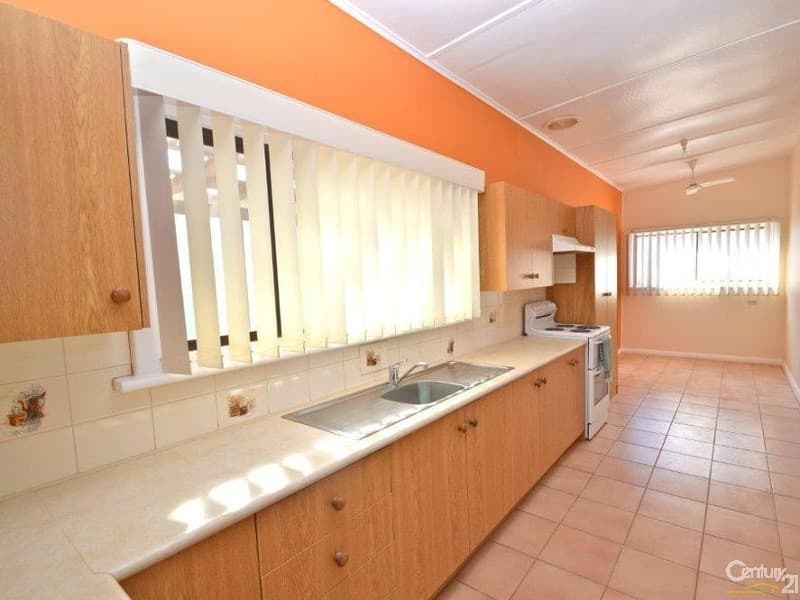 11 Racecourse Road, Broken Hill, NSW, 2880, Broken Hill - Thumbnail 3