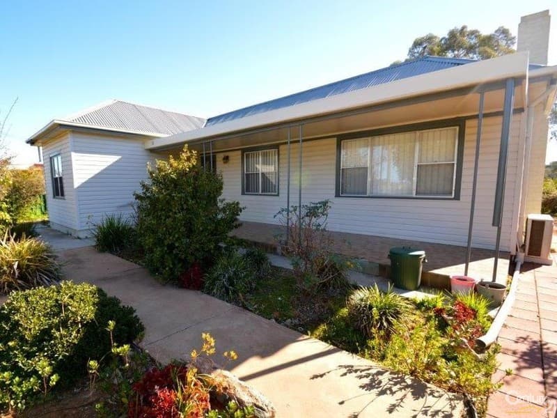 11 Racecourse Road, Broken Hill, NSW, 2880, Broken Hill - Thumbnail 2