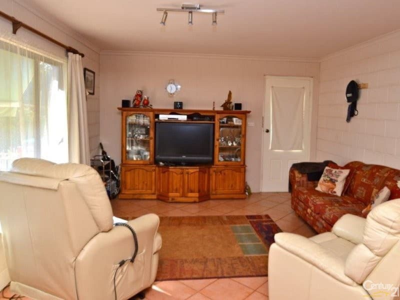 513 Cummins Lane, Broken Hill, NSW, 2880, Broken Hill - Thumbnail 2
