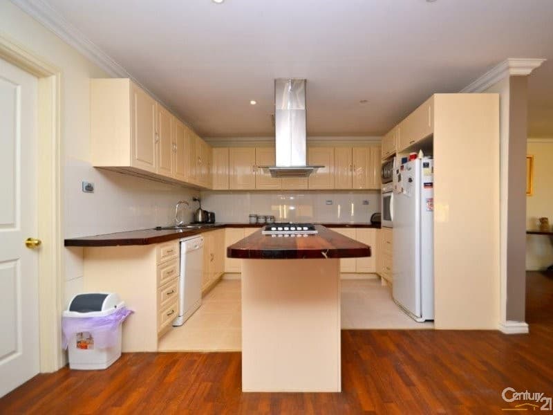 17 Racecourse Road, Broken Hill, NSW, 2880, Broken Hill - Thumbnail 3
