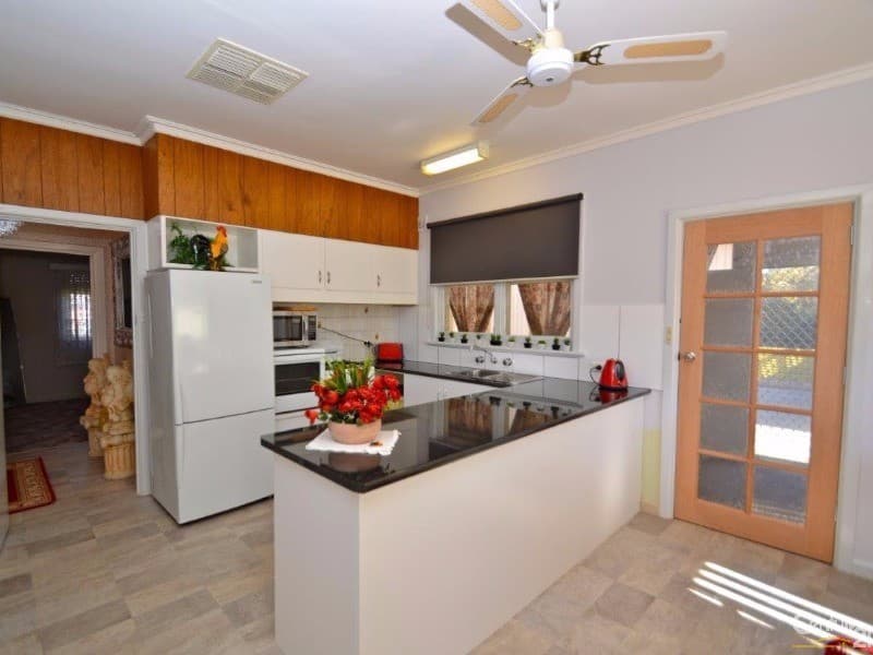 17 Creedon Street, Broken Hill, NSW, 2880, Broken Hill - Thumbnail 3