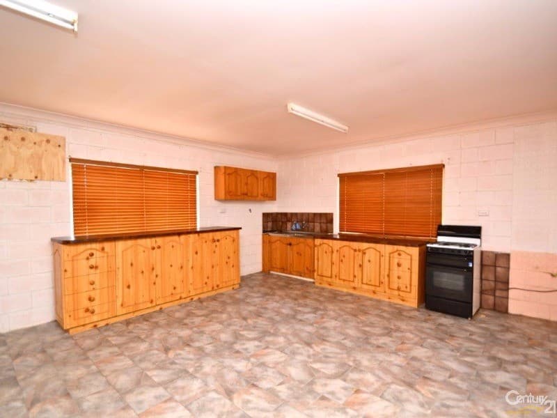 397 Chapple Street, Broken Hill, NSW, 2880, Broken Hill - Thumbnail 2