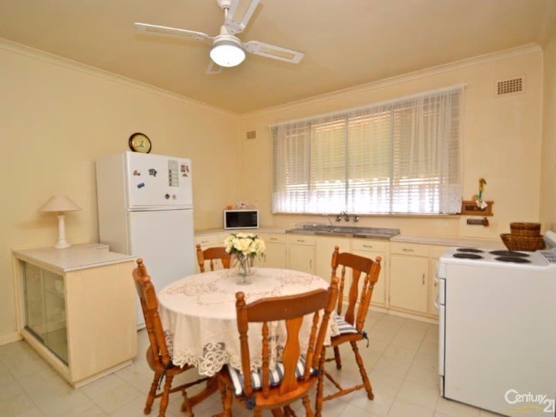 37 Wilson Street, Broken Hill, NSW, 2880, Broken Hill - Thumbnail 2