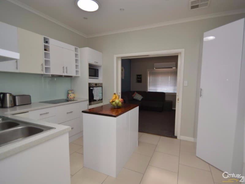 18 Thomas Street, Broken Hill, NSW, 2880, Broken Hill - Thumbnail 2