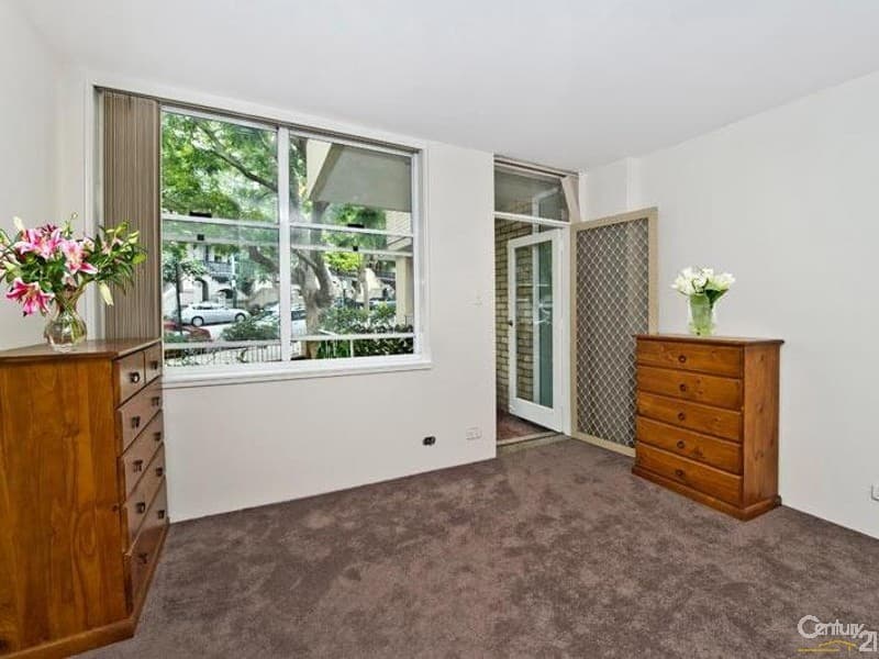 9/16-18 Roslyn Gardens, Elizabeth Bay, NSW, 2011, Elizabeth Bay - Thumbnail 2