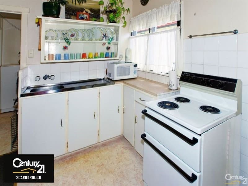 11 Alice Street, Clontarf, QLD, 4019, Clontarf - Thumbnail 2