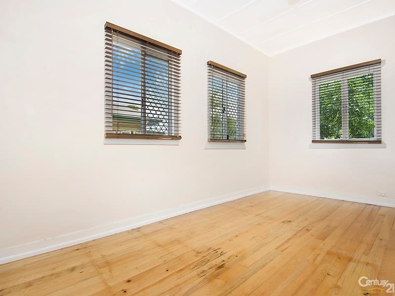 12 Frank Street, Scarborough, QLD, 4020, Scarborough - Thumbnail 5