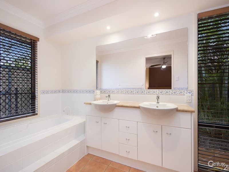 22 Sandwell Crescent, Kippa-ring, QLD, 4021, Kippa-Ring - Thumbnail 4