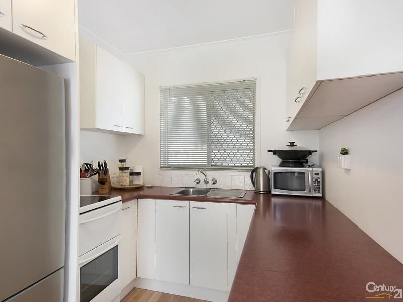 1/11 Centaur Street, Redcliffe, QLD, 4020, Redcliffe - Thumbnail 2