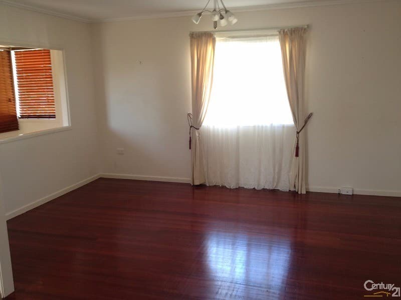 29 Highland Street, Redcliffe, QLD, 4020, Redcliffe - Thumbnail 2