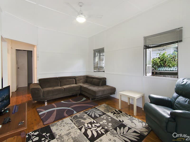 3 Westbrook Street, Woody Point, QLD, 4019, Woody Point - Thumbnail 2