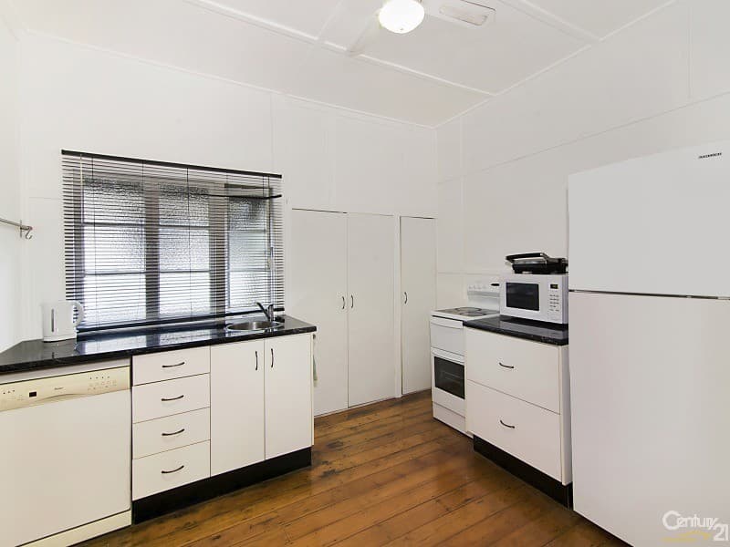 3 Westbrook Street, Woody Point, QLD, 4019, Woody Point - Thumbnail 3