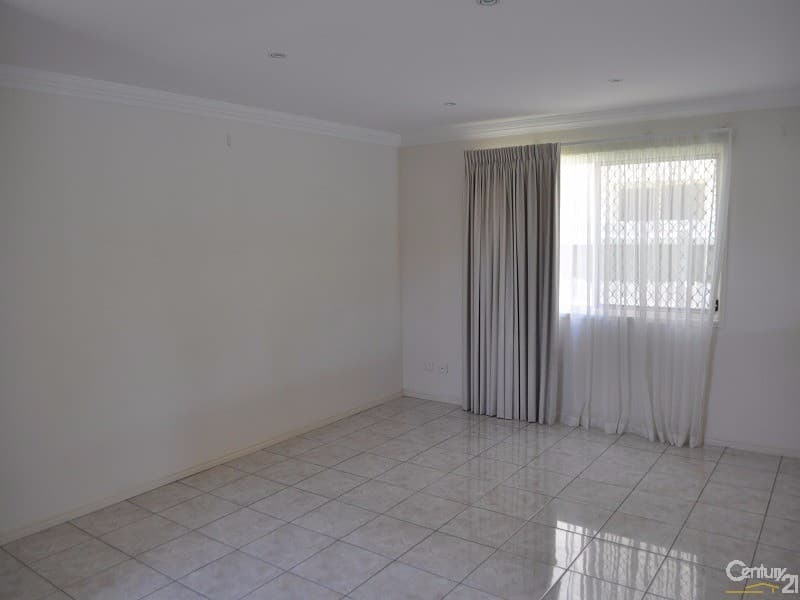 25 Walsh Street, Redcliffe, QLD, 4020, Newport - Thumbnail 3