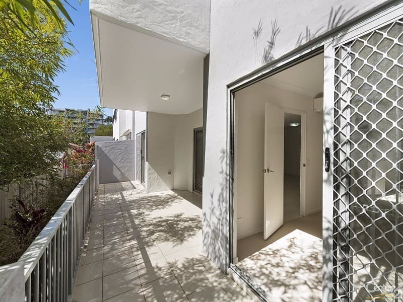 5/123 Mein Street, Scarborough, QLD, 4020, Scarborough - Thumbnail 2