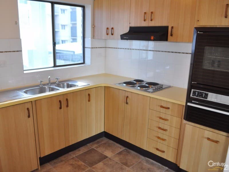 5/8 Jeffrey Street, Redcliffe, QLD, 4020, Redcliffe - Thumbnail 2