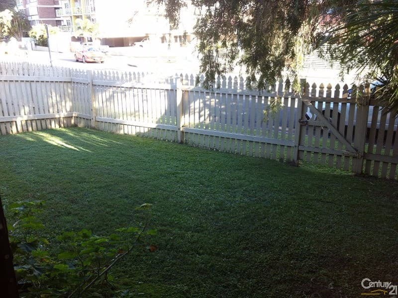 2/65 Sutton Street, Redcliffe, QLD, 4020, Redcliffe - Thumbnail 7