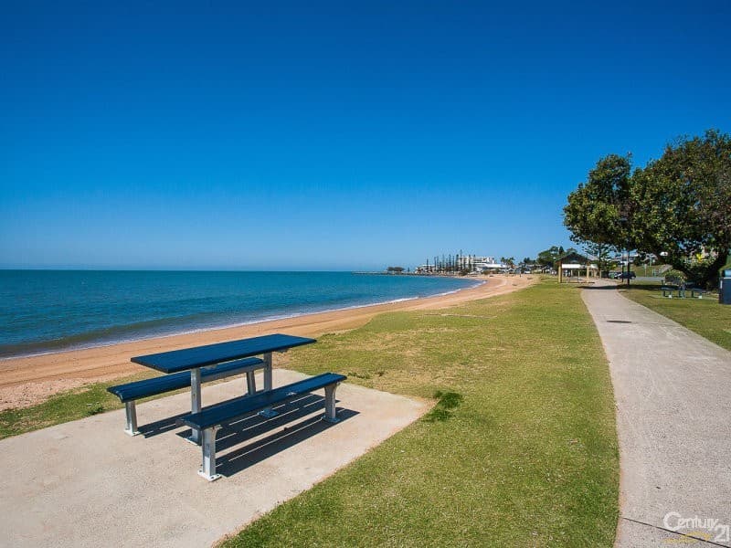 3/117  Prince Edward Parade, Scarborough, QLD, 4020, Scarborough - Thumbnail 2