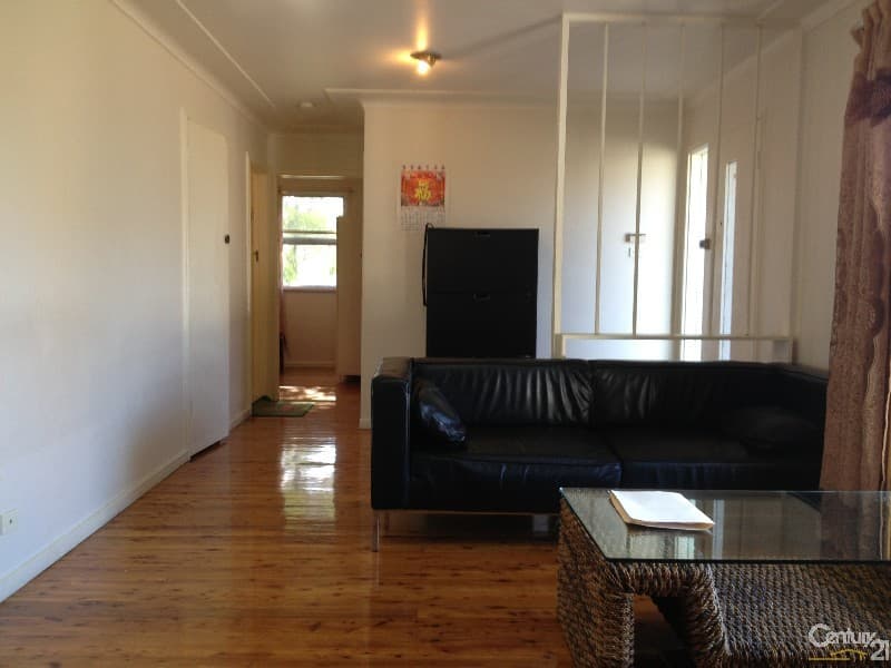 2 Solo Crescent, Fairfield, NSW, 2165, Fairfield - Thumbnail 5