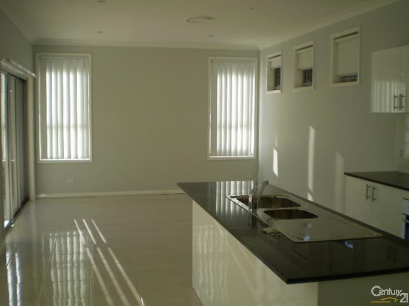 4/73 Piccadilly Street, Riverstone, NSW, 2765, Riverstone - Thumbnail 2