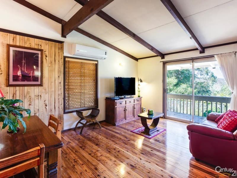 8 Macassar Crescent, The Honeysuckles, The Honeysuckles - Image 1