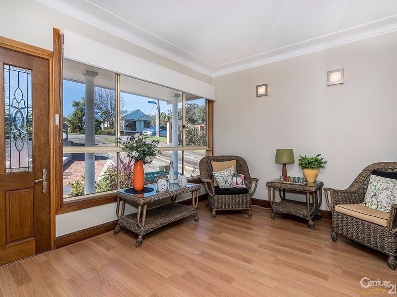 26 Merran Avenue, Charlestown, NSW, 2290, Charlestown - Thumbnail 6