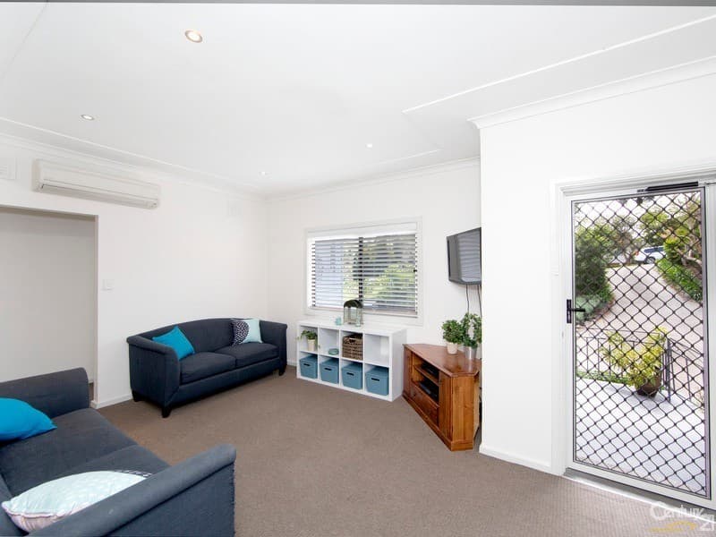 16 Regent Street, Tingira Heights, NSW, 2290, Tingira Heights - Thumbnail 6