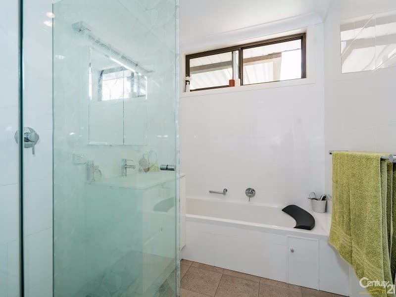 26 Deborah Street, Kotara South, NSW, 2289, Kotara South - Thumbnail 4