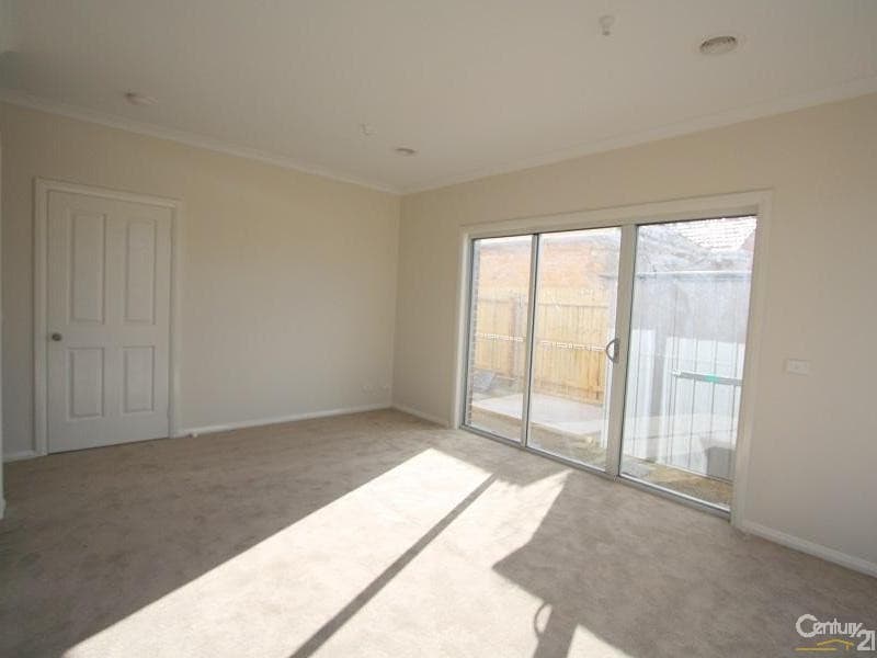 1/15 Clement Street, Dandenong, VIC, 3175, Dandenong - Thumbnail 4