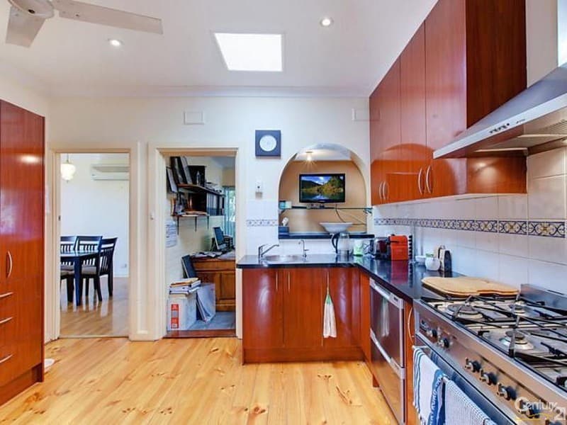 11 Old Beach Road, Brighton, SA, 5048, Brighton - Thumbnail 7